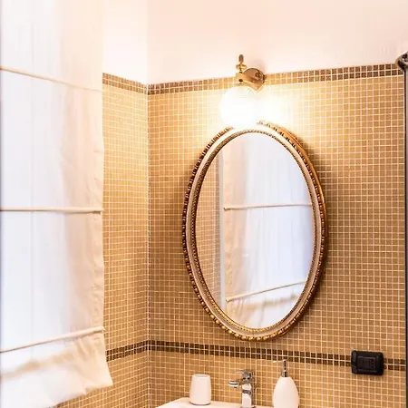 Palazzo Chiara 3* 卡利亚里