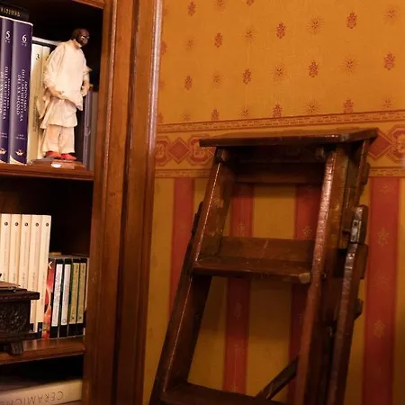 Palazzo Chiara 3* 卡利亚里