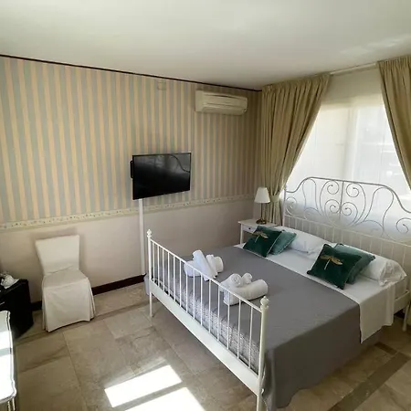 Palazzo Chiara 招待所 卡利亚里