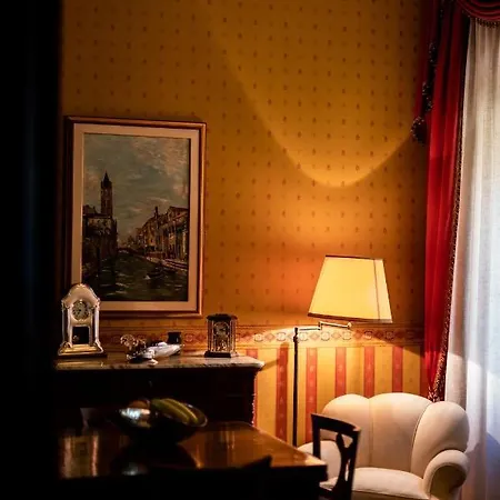 Palazzo Chiara 3*